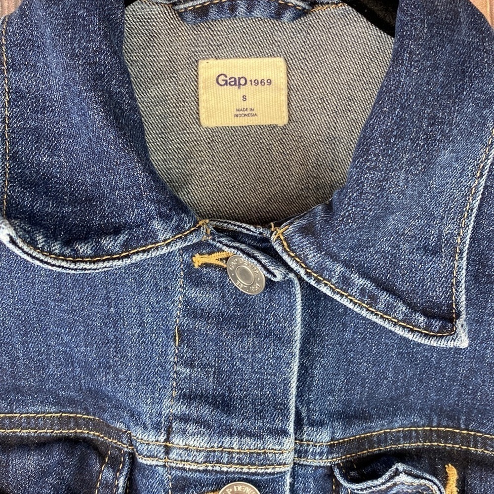 Jean Jacket - Picture 2 of 10
